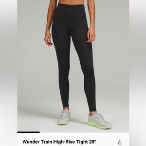 GUC Lululemon Wunder Train High Rise Tight Size 10 Color Black